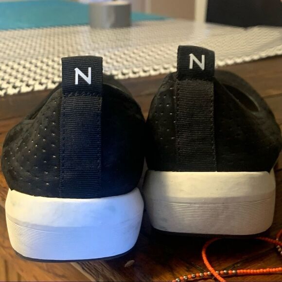 Naturalizer Philippe slip on sneaker 9.5, black with white soles - Picture 4 of 8